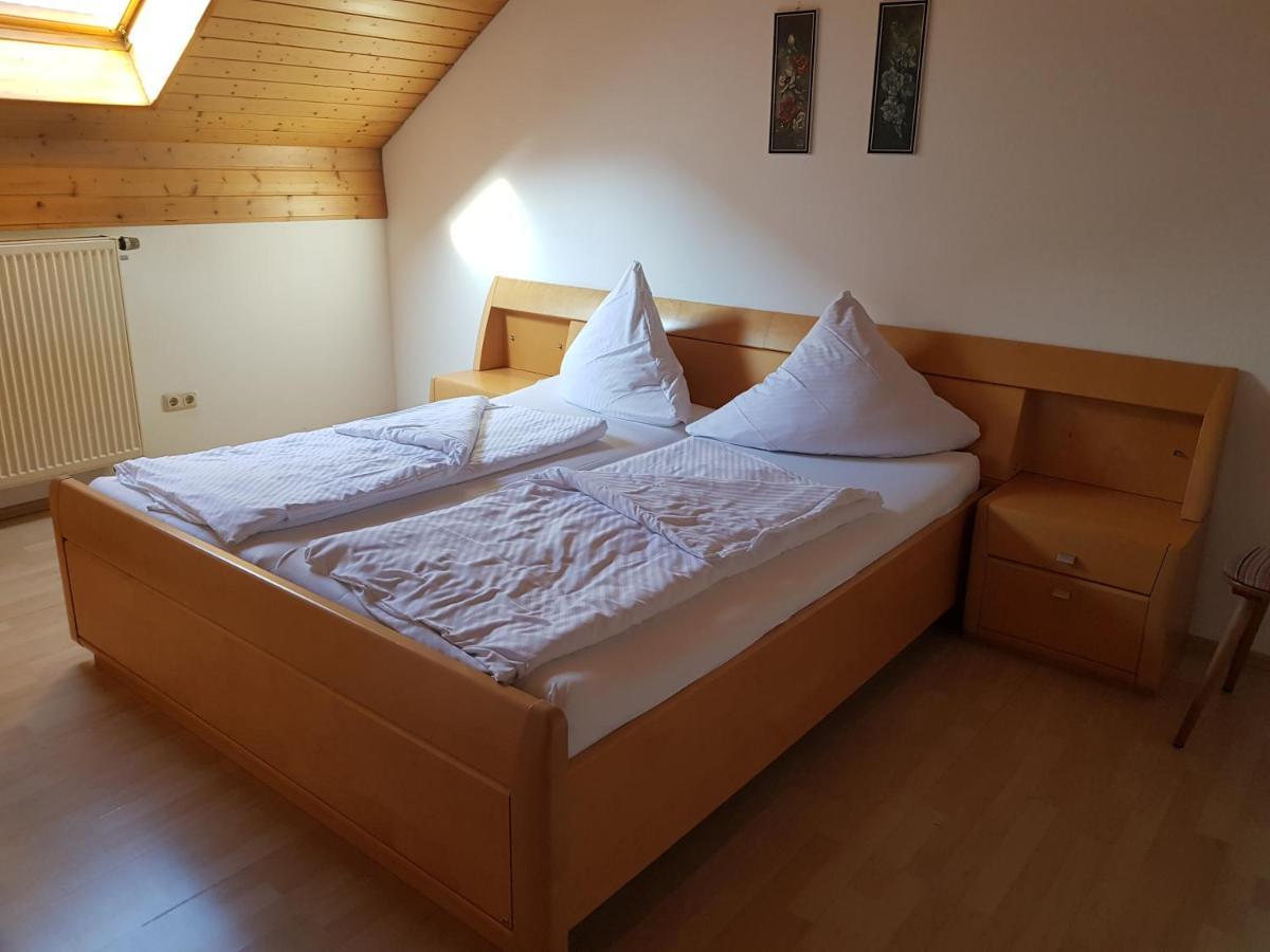 Duschlwirt Hotell Ampfing Exteriör bild